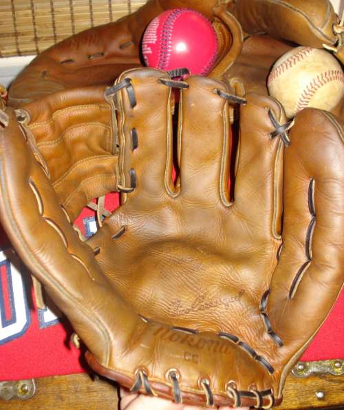 Chico Carrasquel Nokona CC Front